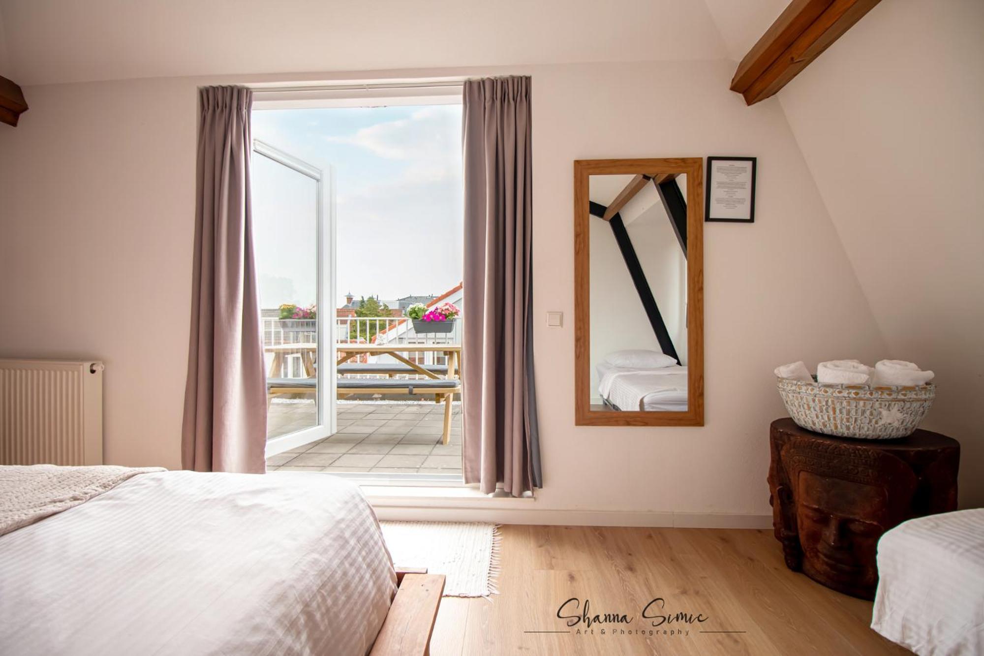 Aparthotel De Koning By Urban Home Stay Alkmaar Bagian luar foto