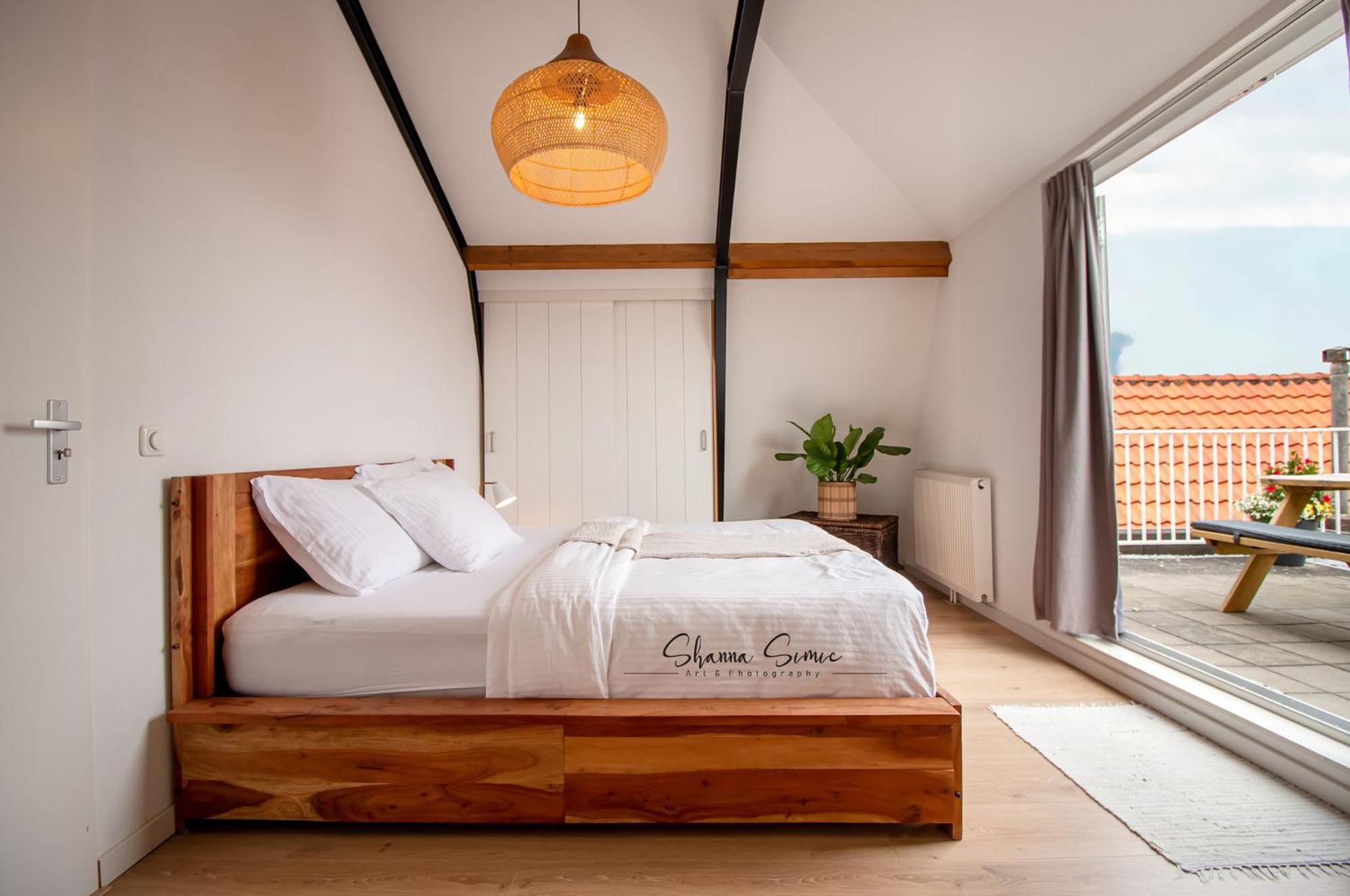 Aparthotel De Koning By Urban Home Stay Alkmaar Bagian luar foto