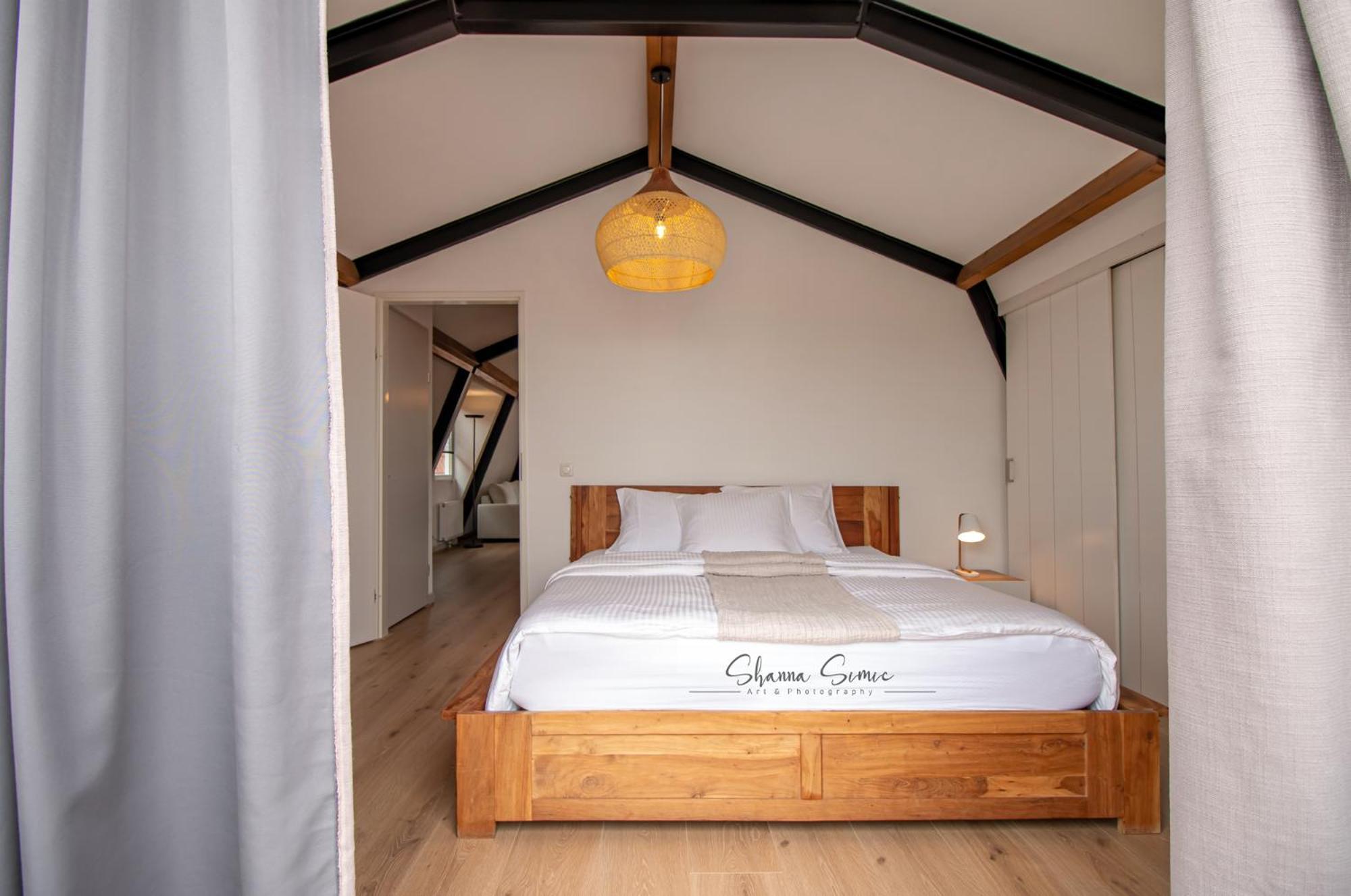 Aparthotel De Koning By Urban Home Stay Alkmaar Bagian luar foto