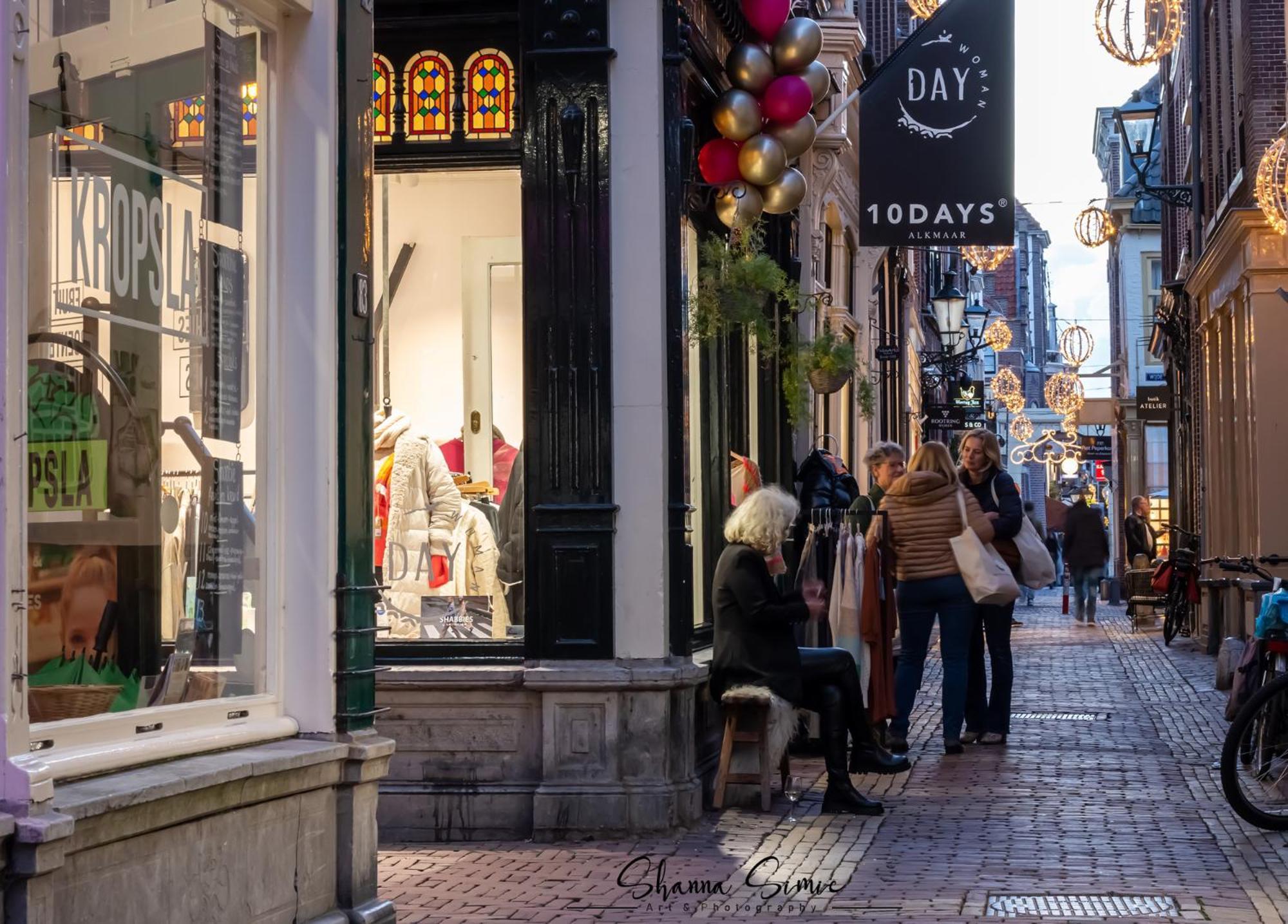 Aparthotel De Koning By Urban Home Stay Alkmaar Bagian luar foto