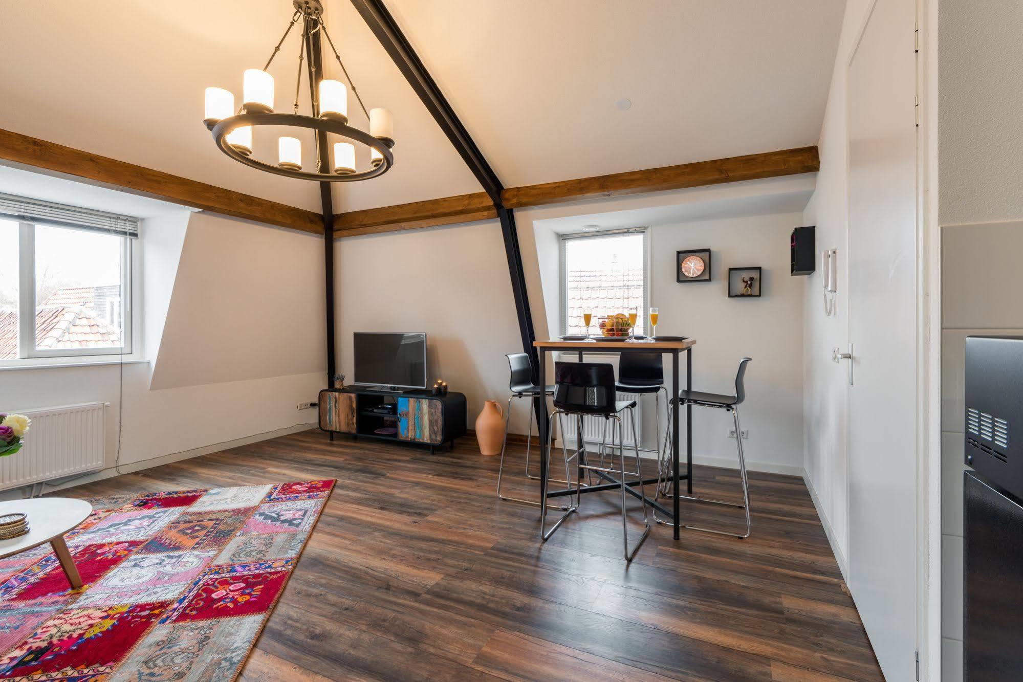 Aparthotel De Koning By Urban Home Stay Alkmaar Bagian luar foto