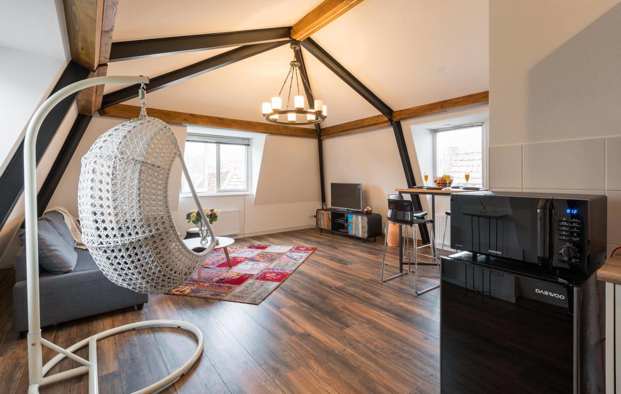 Aparthotel De Koning By Urban Home Stay Alkmaar Bagian luar foto